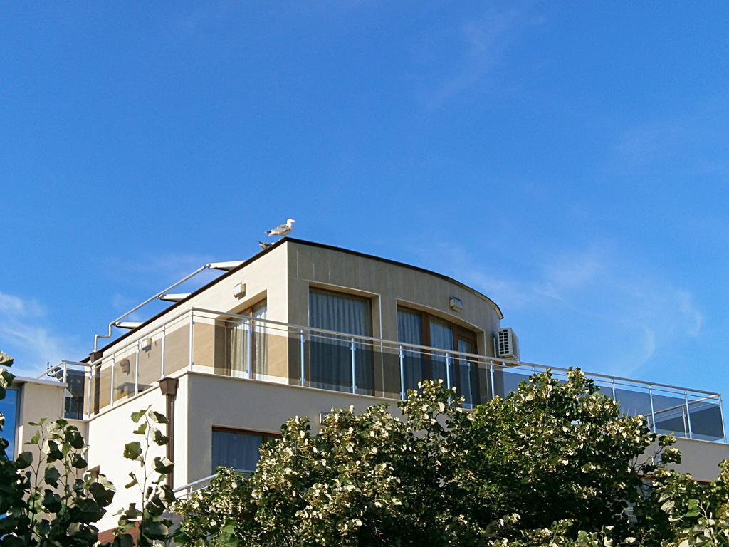 Guest House Saint Apostol Nesebar Exteriör bild