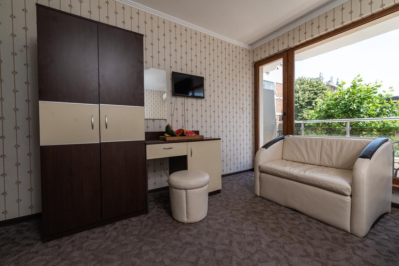 Guest House Saint Apostol Nesebar Exteriör bild