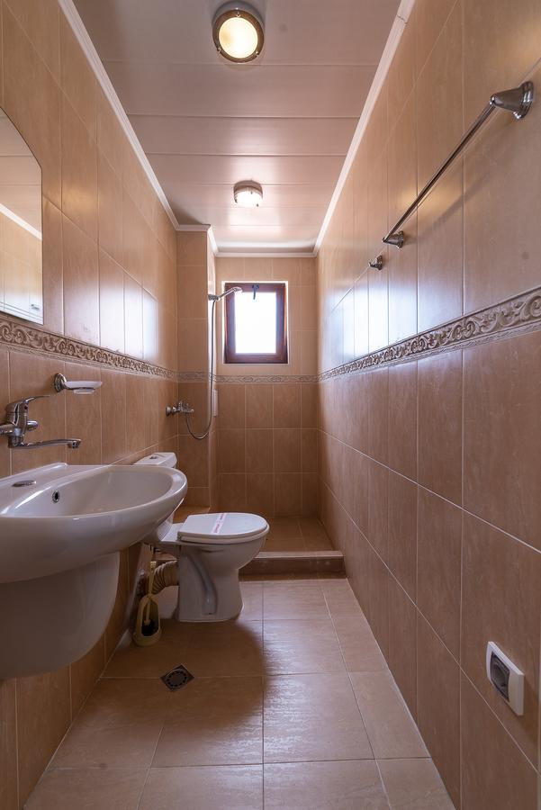 Guest House Saint Apostol Nesebar Exteriör bild