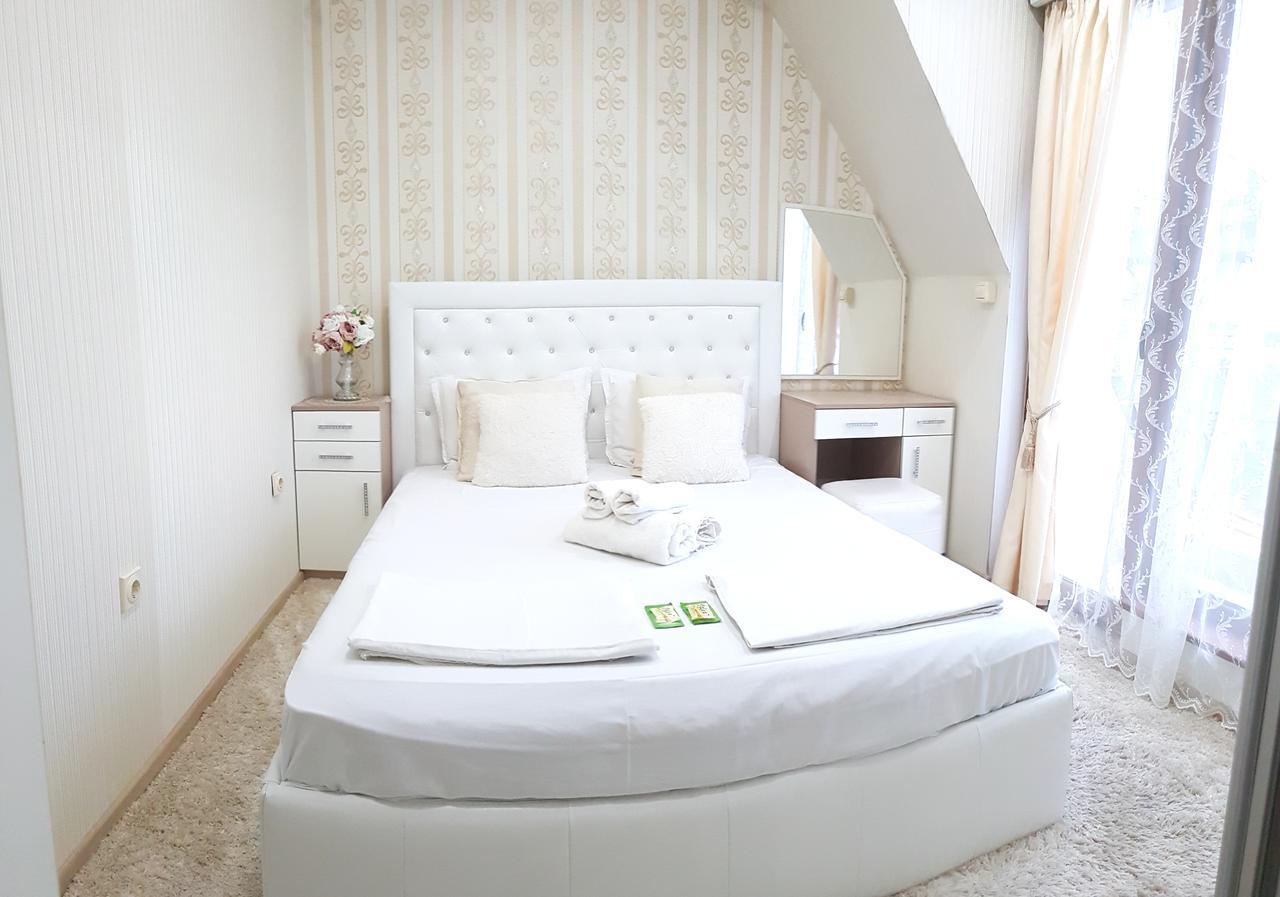 Guest House Saint Apostol Nesebar Exteriör bild